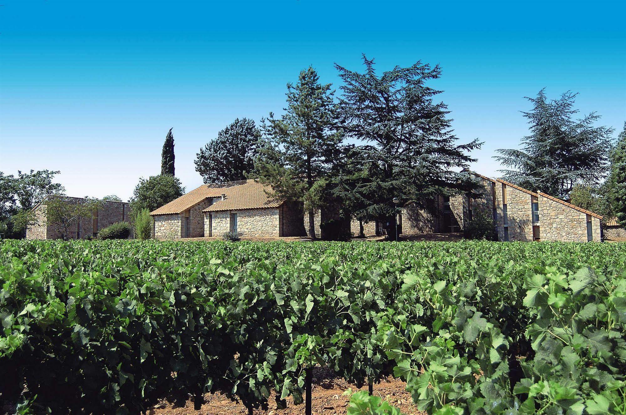 Terres De France - Le Domaine Des Vans Village de vacances 3*